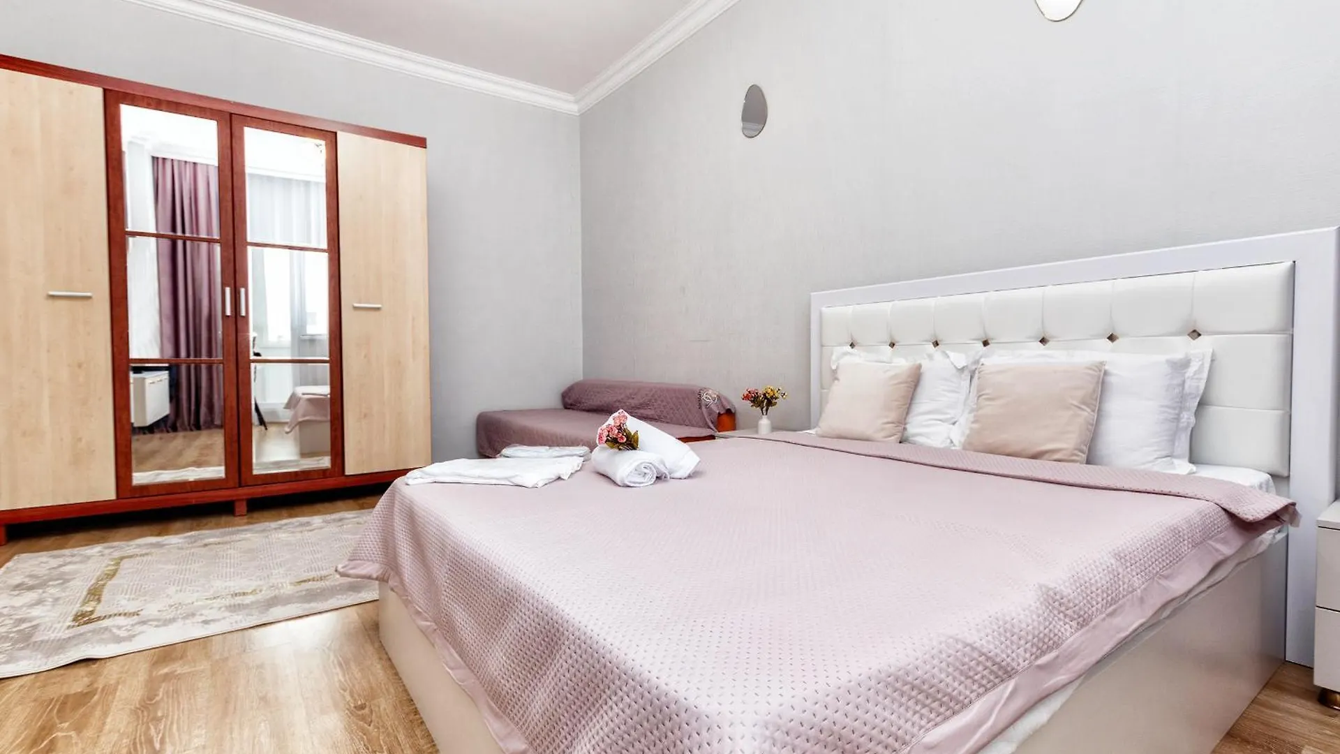 Apartment Красивые Апартаменты На Экспо Taldykol