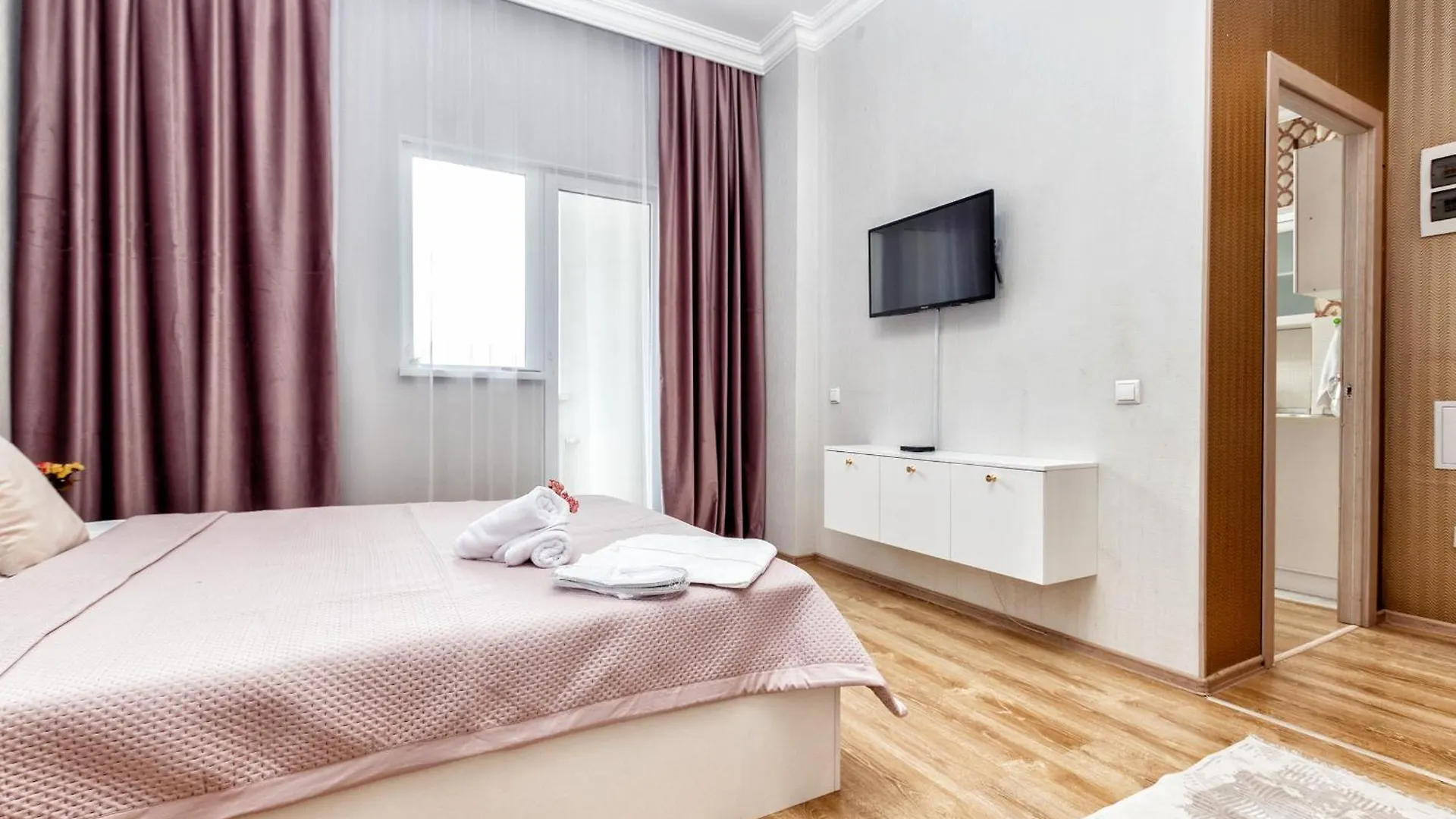 Apartment Красивые Апартаменты На Экспо Taldykol
